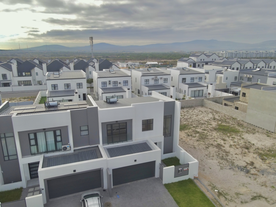 4 Bedroom Property for Sale in Sandown Western Cape